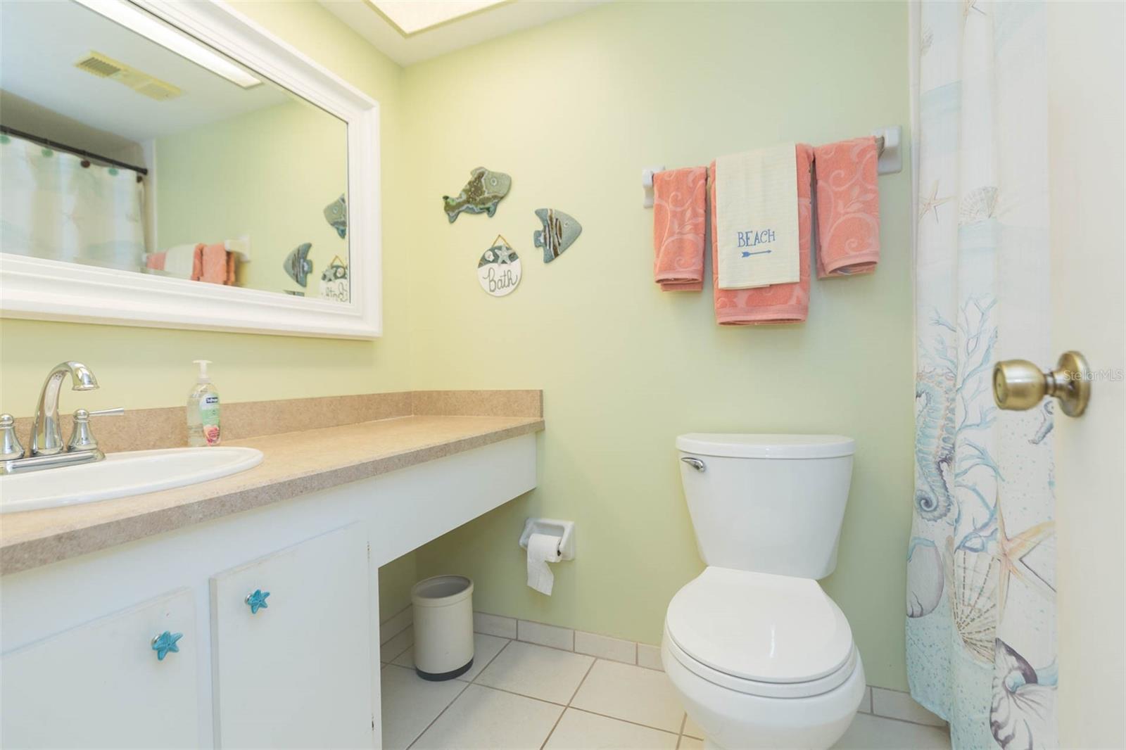 DESOTO SQUARE VILLAS - Residential Lease