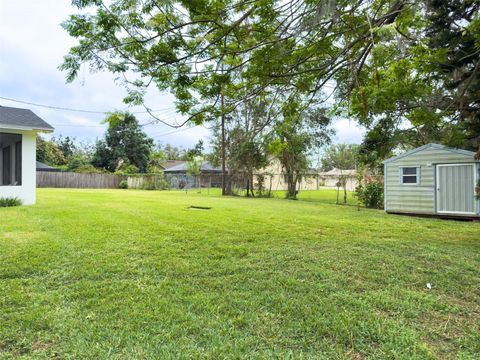 A home in VALRICO