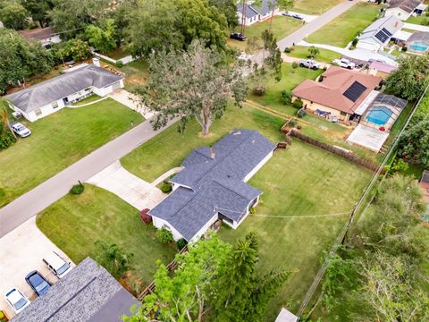 A home in VALRICO