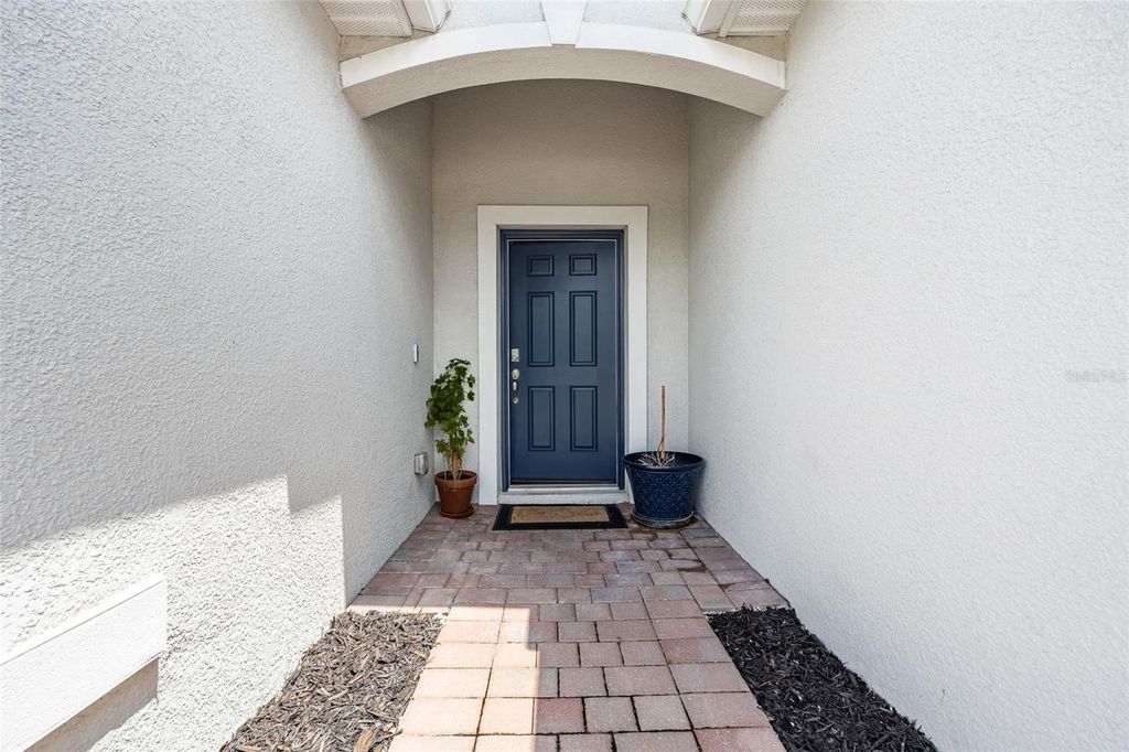 Photo of 821 NE 6th Place, Cape Coral, FL 33909 (MLS # A4662513)