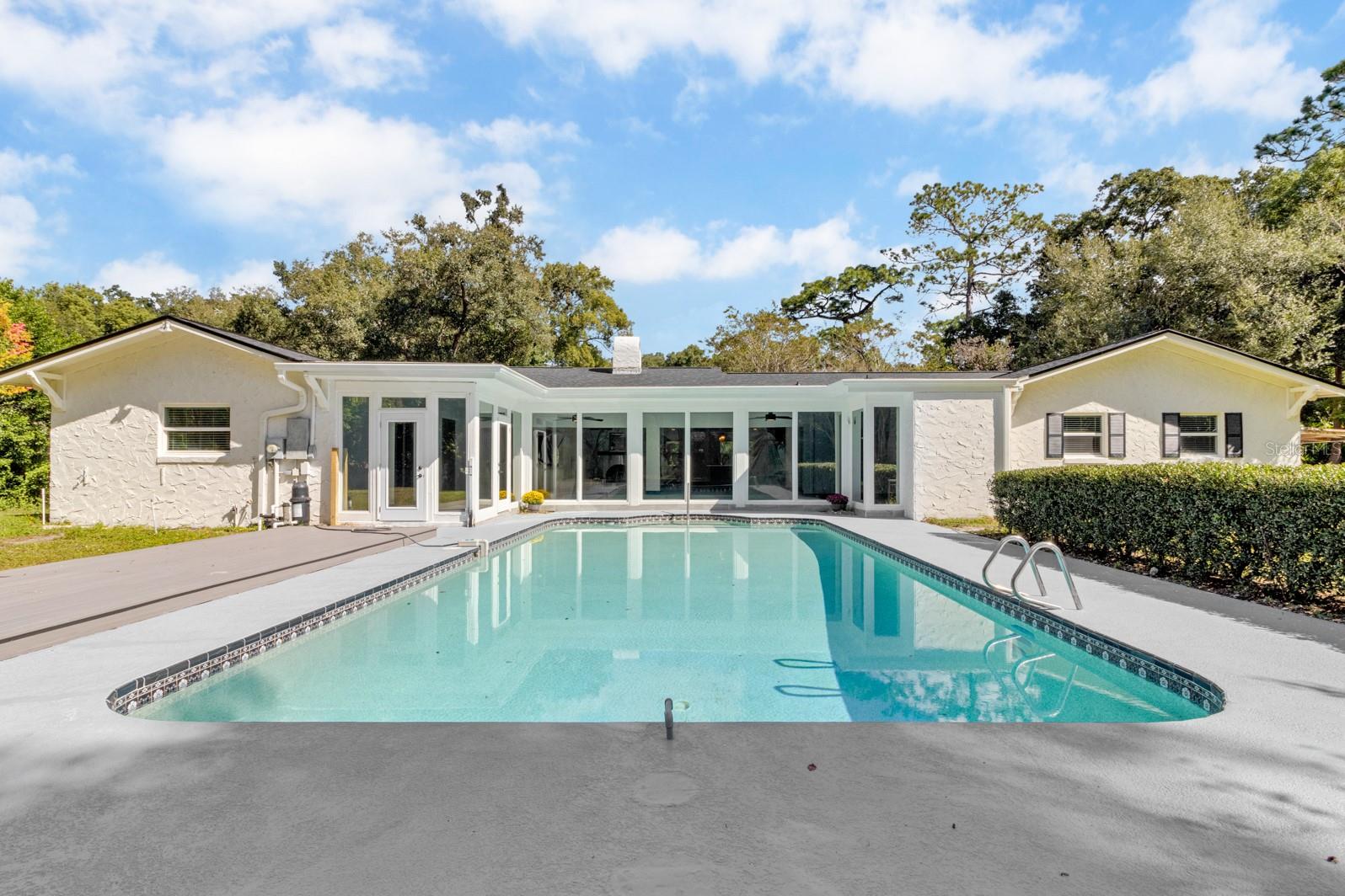 KNOLLWOOD - Residential