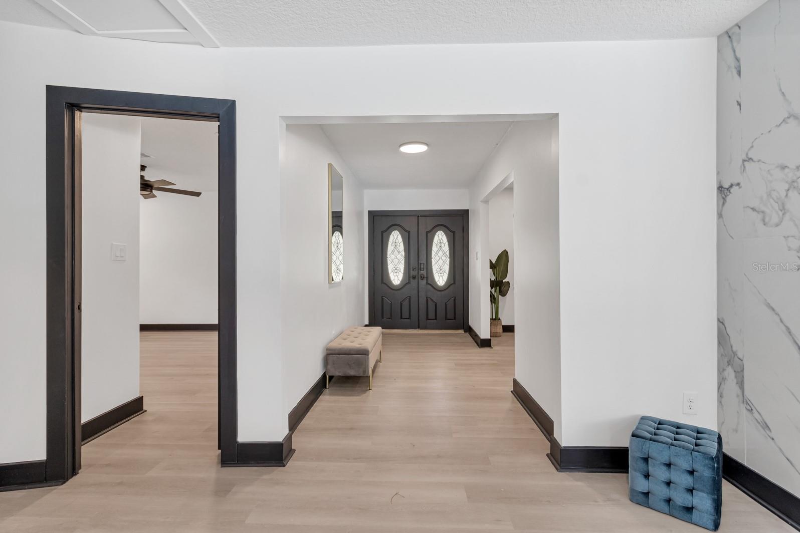 KNOLLWOOD - Residential