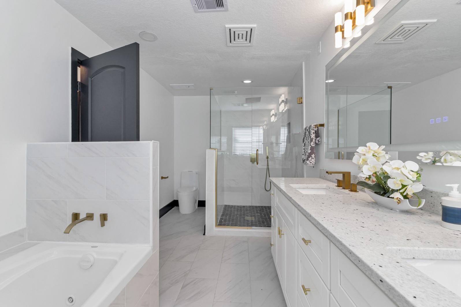 KNOLLWOOD - Residential