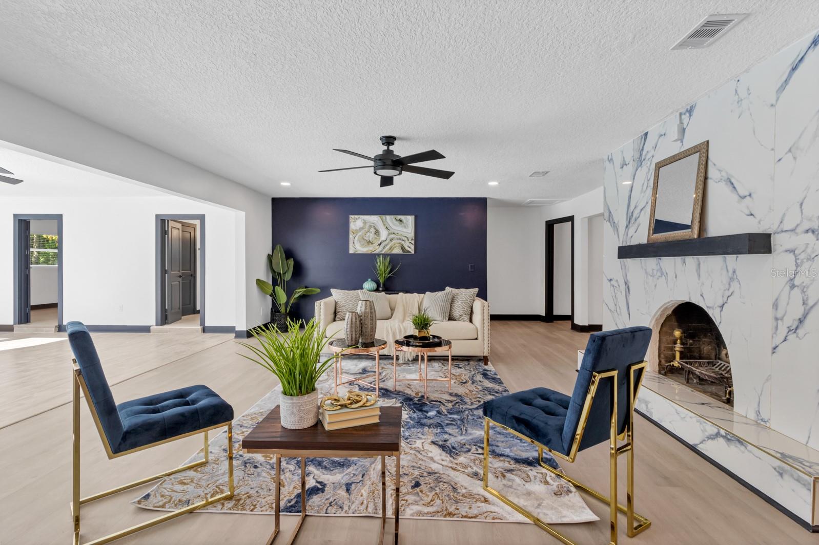 KNOLLWOOD - Residential