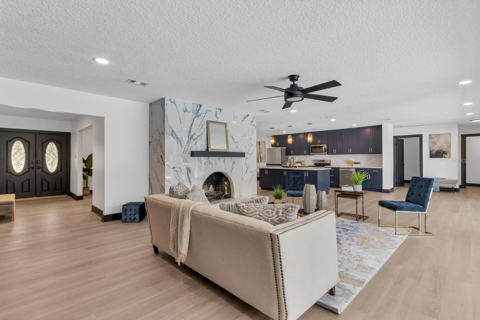 KNOLLWOOD - Residential