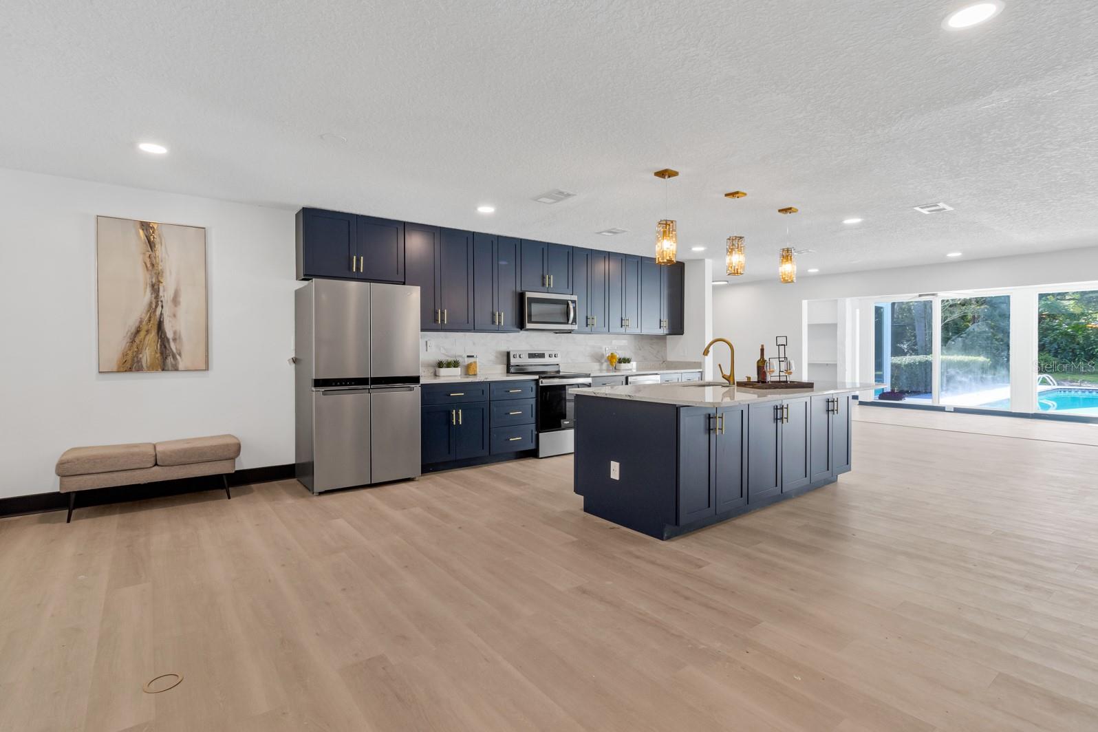 KNOLLWOOD - Residential