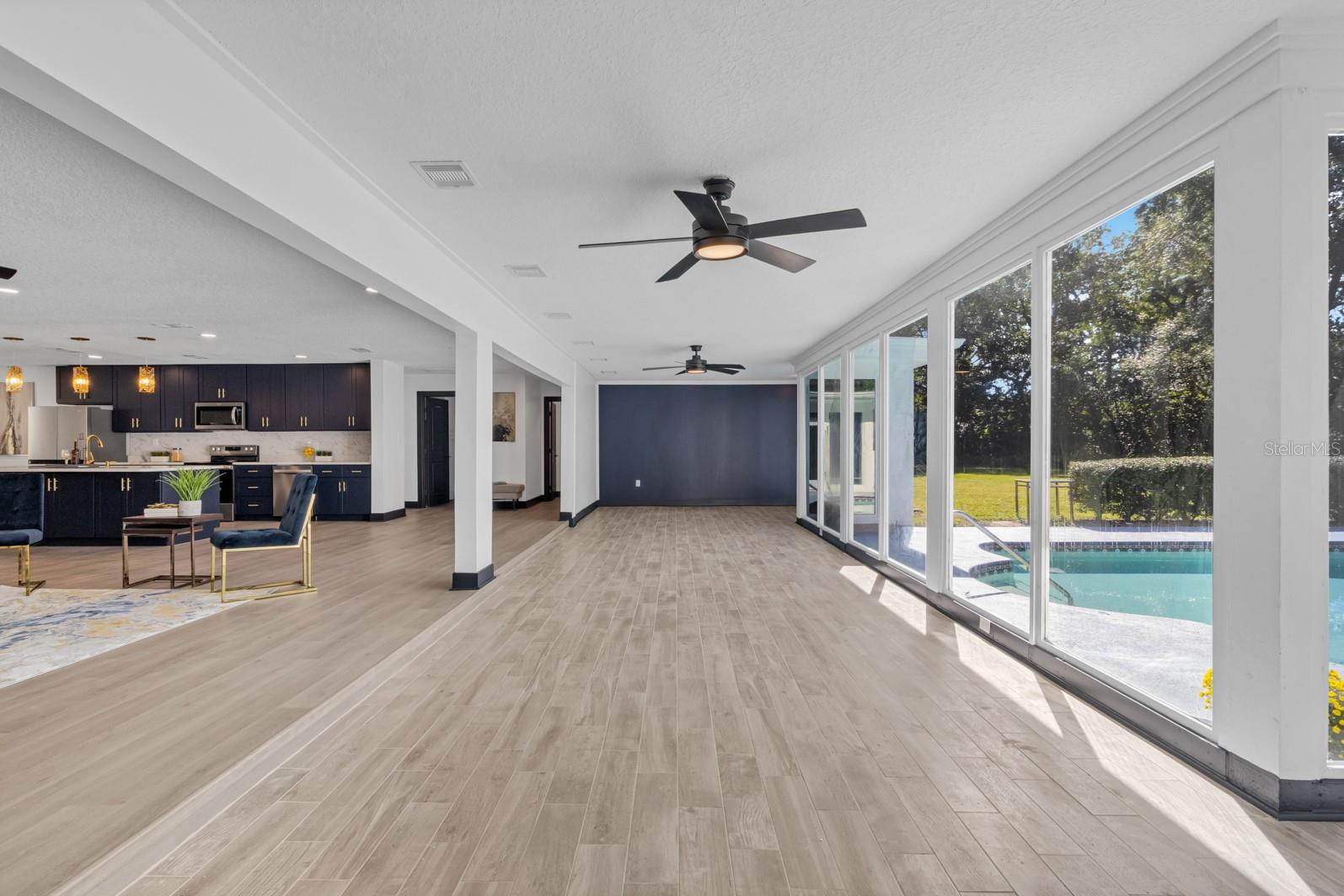 KNOLLWOOD - Residential