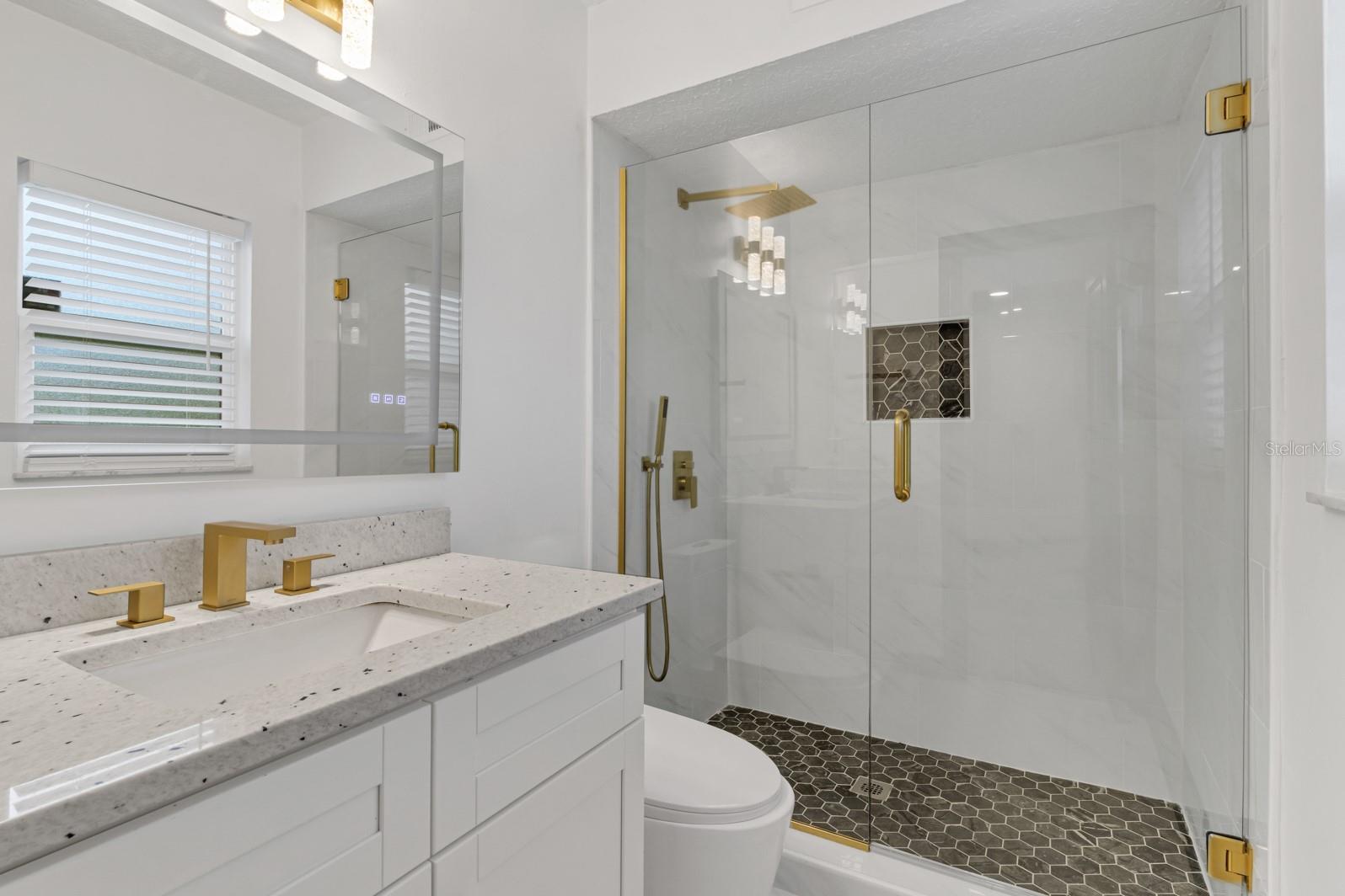 KNOLLWOOD - Residential