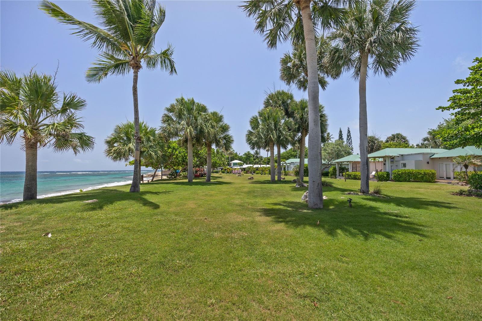 VILLA MONTAÑA BEACH RESORT - Residential