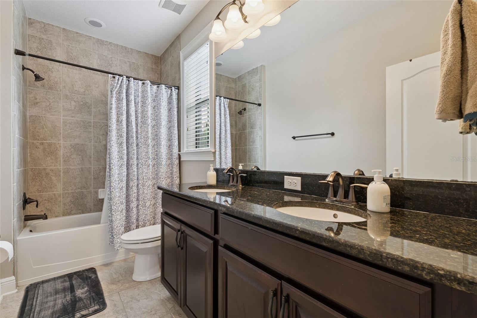 HUNTERS RUN PH 2 - Residential