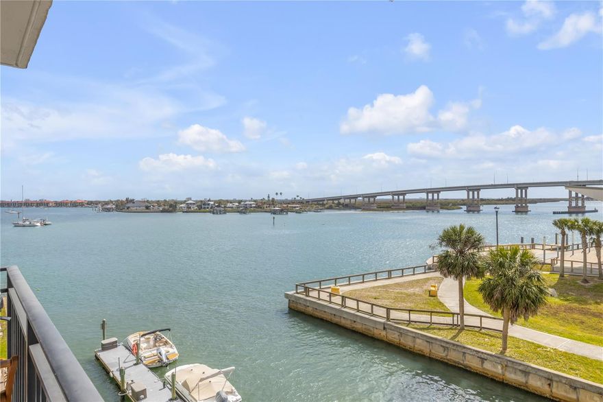 Direct Intracoastal canal front.  4th Floor 2Bd, 2Ba condo home. Captain's Quarters is an eight-story condominium building located in the vibrant Downtown neighborhood of New Smyrna Beach. It offers residents stunning views of the Intracoastal Waterway. The building's prime location at the east end of Canal Street places it within walking distance of numerous restaurants, shops, parks, and marinas, making it an ideal spot for those who enjoy an active coastal lifestyle.