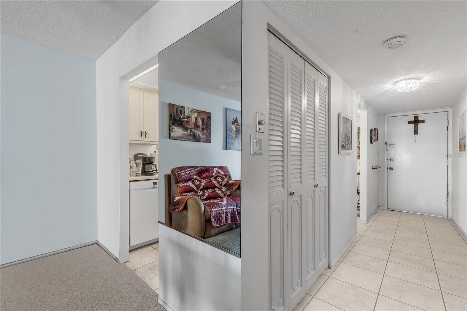 CAPTAINS QUARTERS - Residential