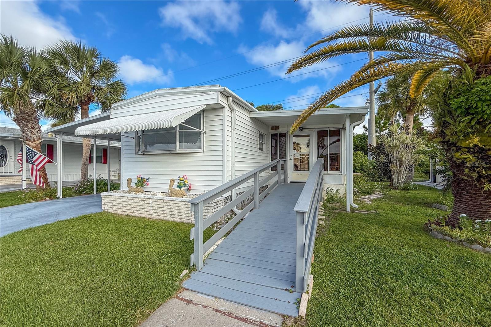 VENETIAN ESTATES - Residential