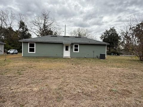 A home in NEWBERRY