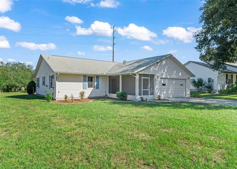 Tiny photo for 1409 New Abbey Avenue, Leesburg, FL 34788 (MLS # G5118503)