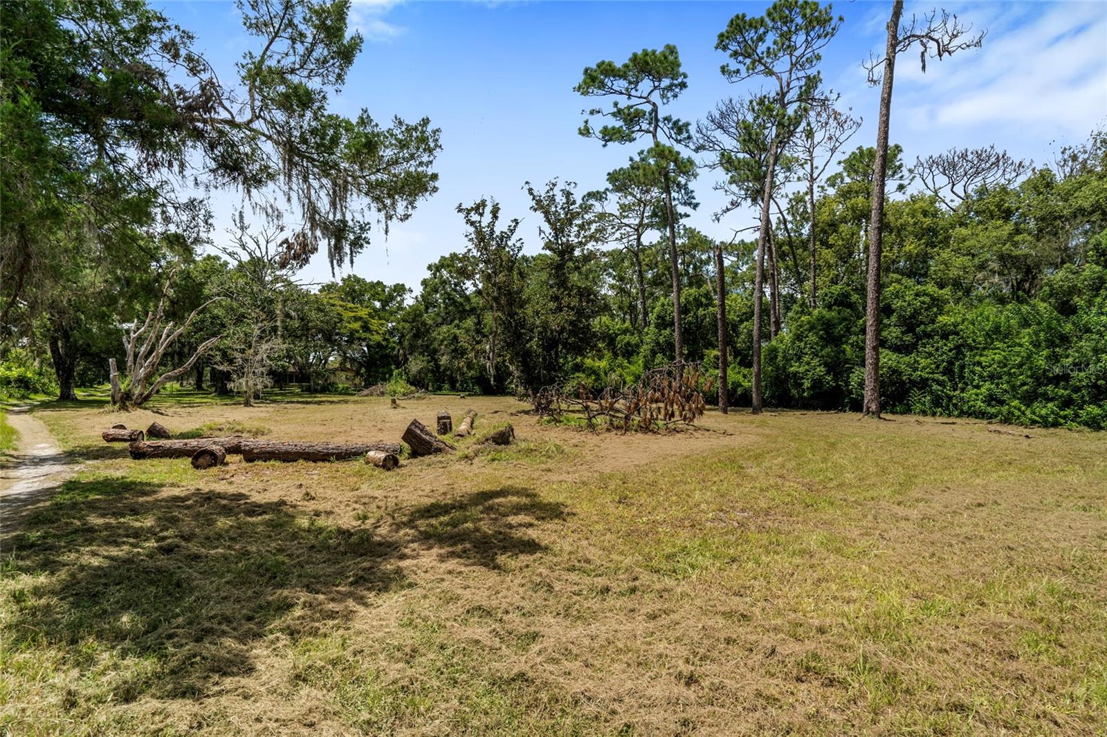 LAKE COMO HOMESITES - Residential