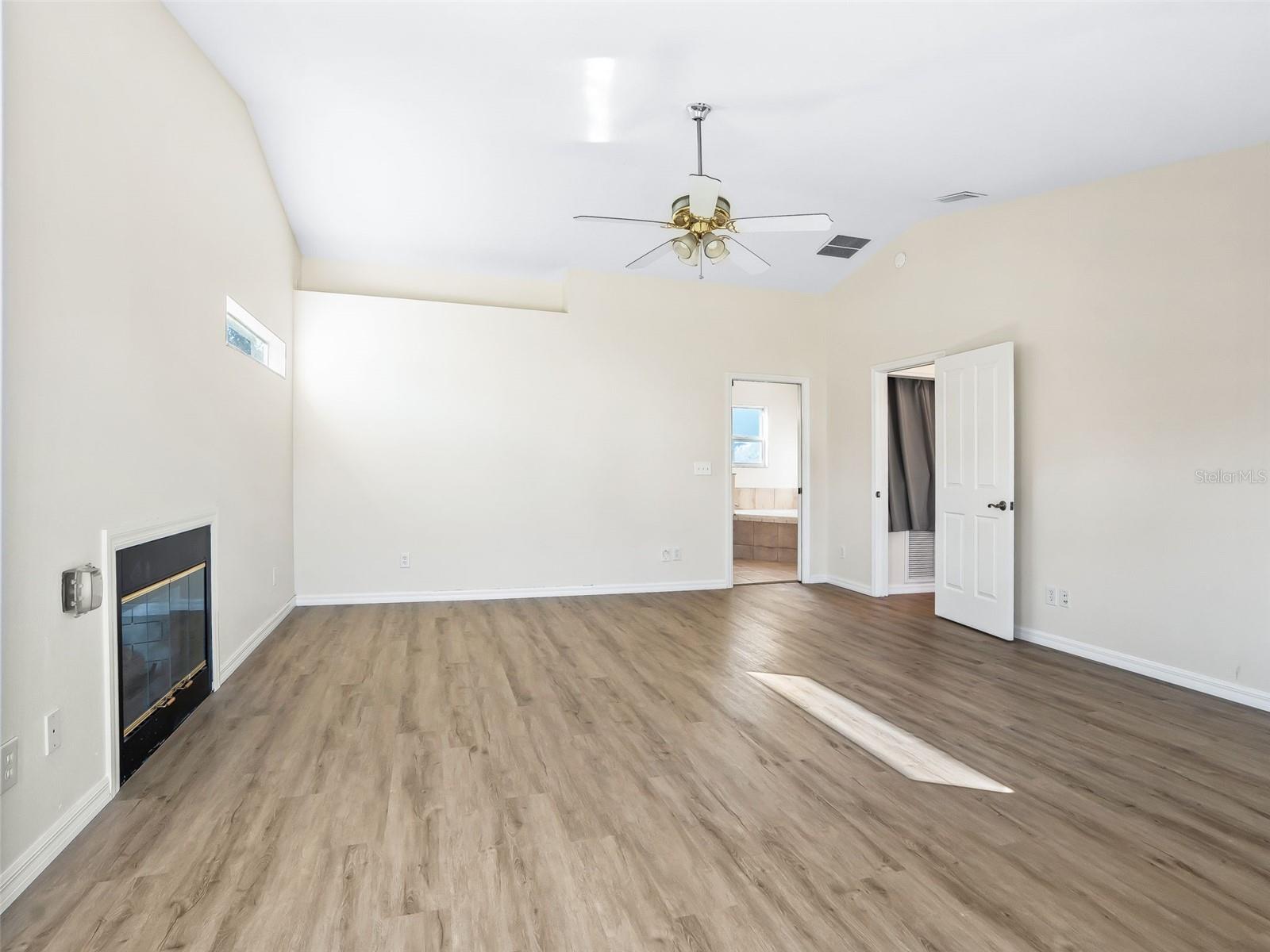 BIRD ISLAND - Residential