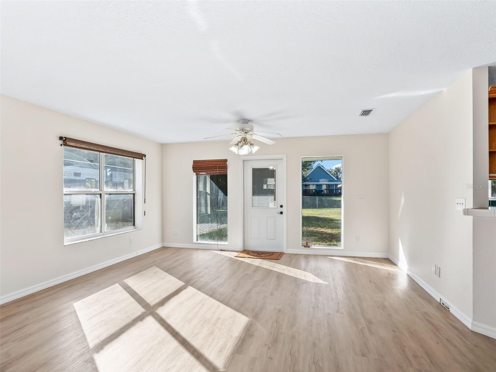 BIRD ISLAND - Residential