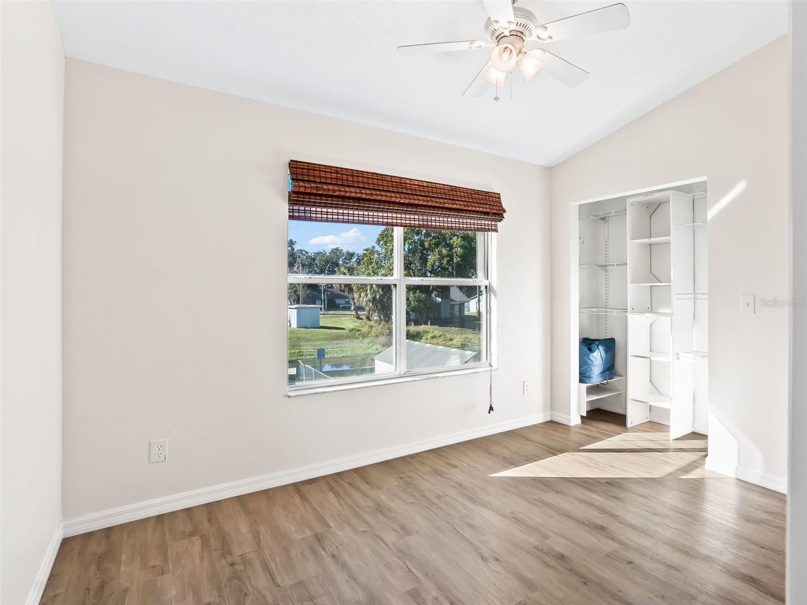 BIRD ISLAND - Residential