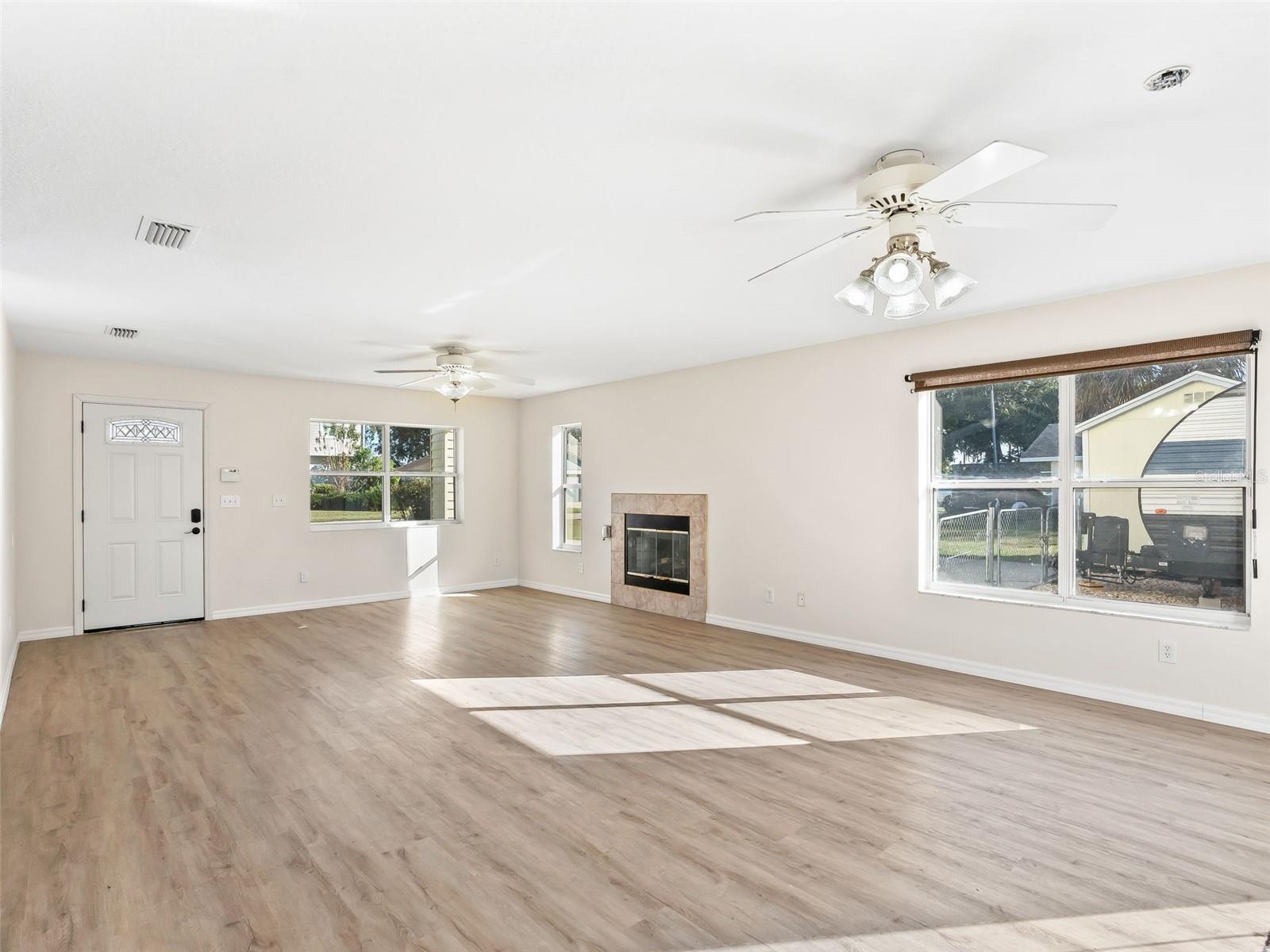 BIRD ISLAND - Residential