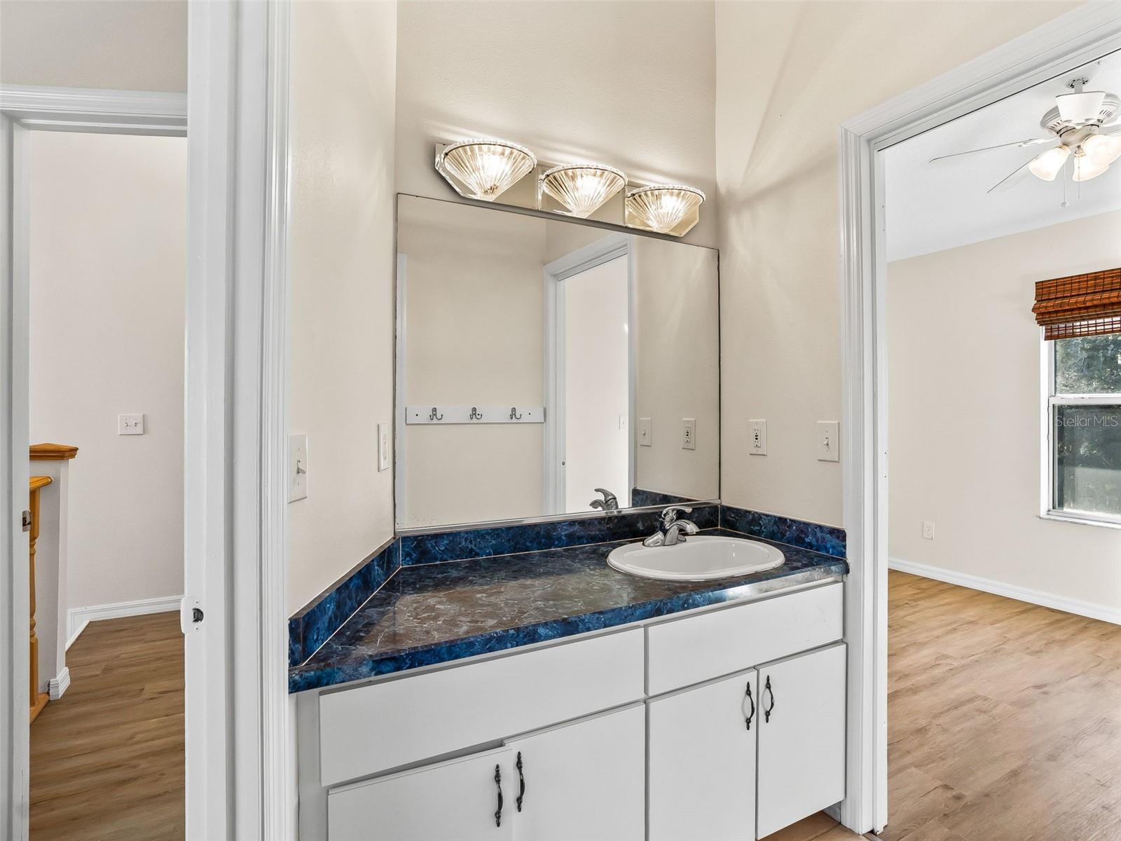 BIRD ISLAND - Residential