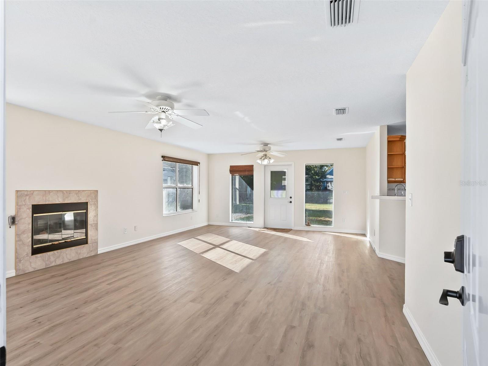 BIRD ISLAND - Residential