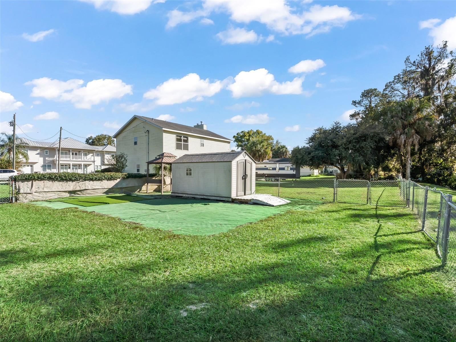 BIRD ISLAND - Residential