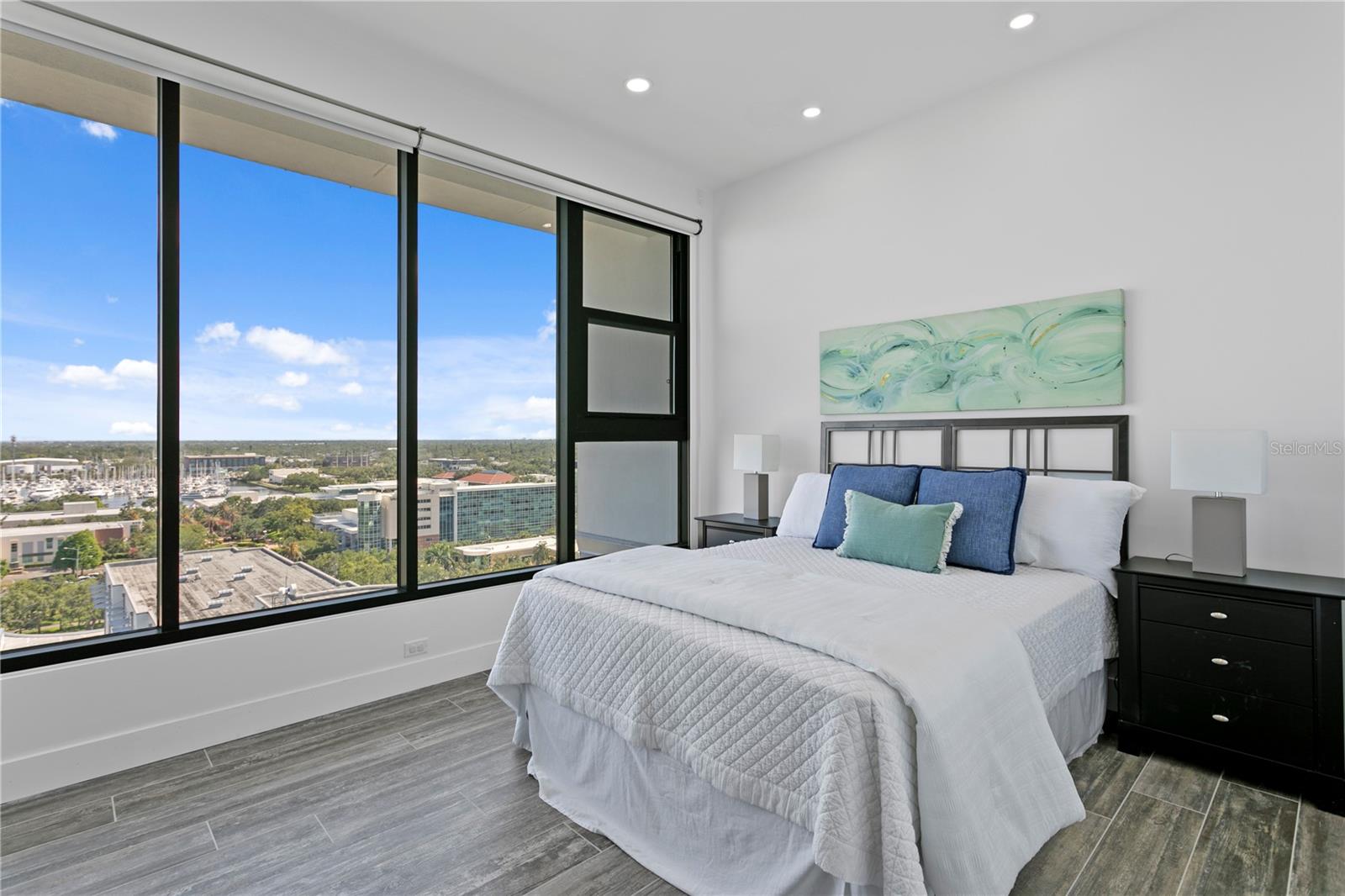 SALVADOR THE CONDO - Residential