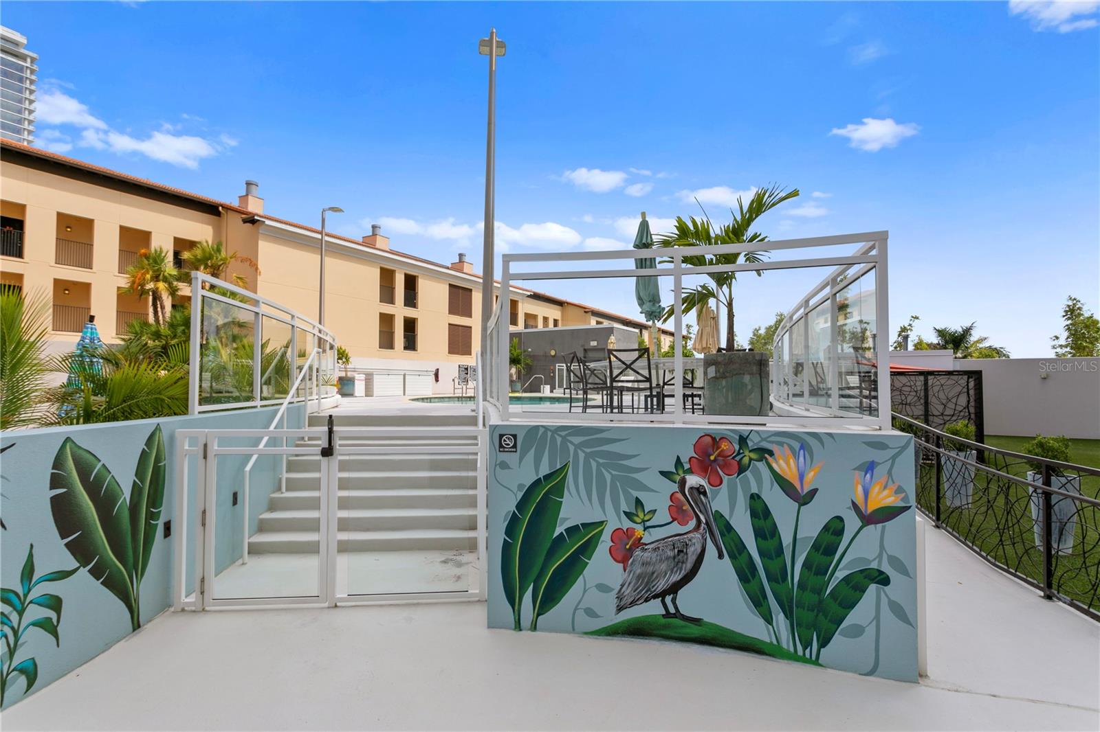 SALVADOR THE CONDO - Residential