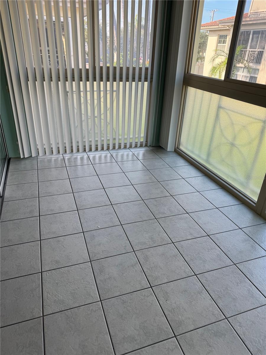 IMPERIAL COVE 5 - Residential