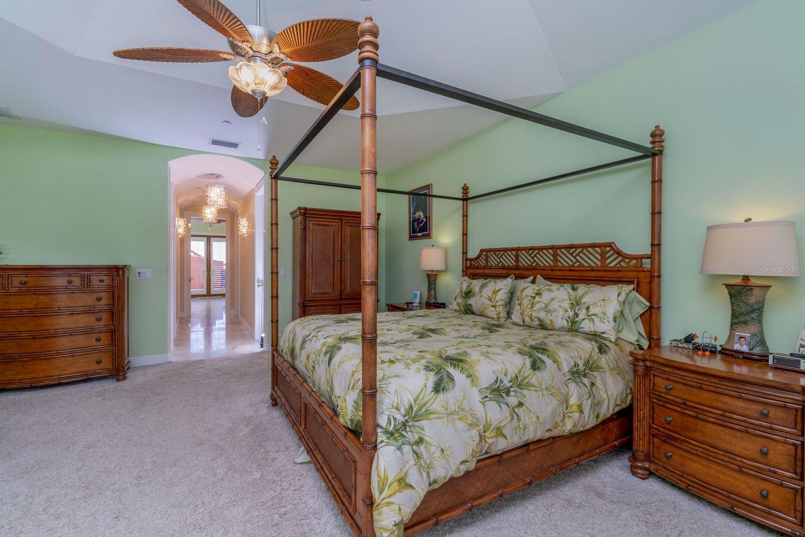 ACERAGE - Residential
