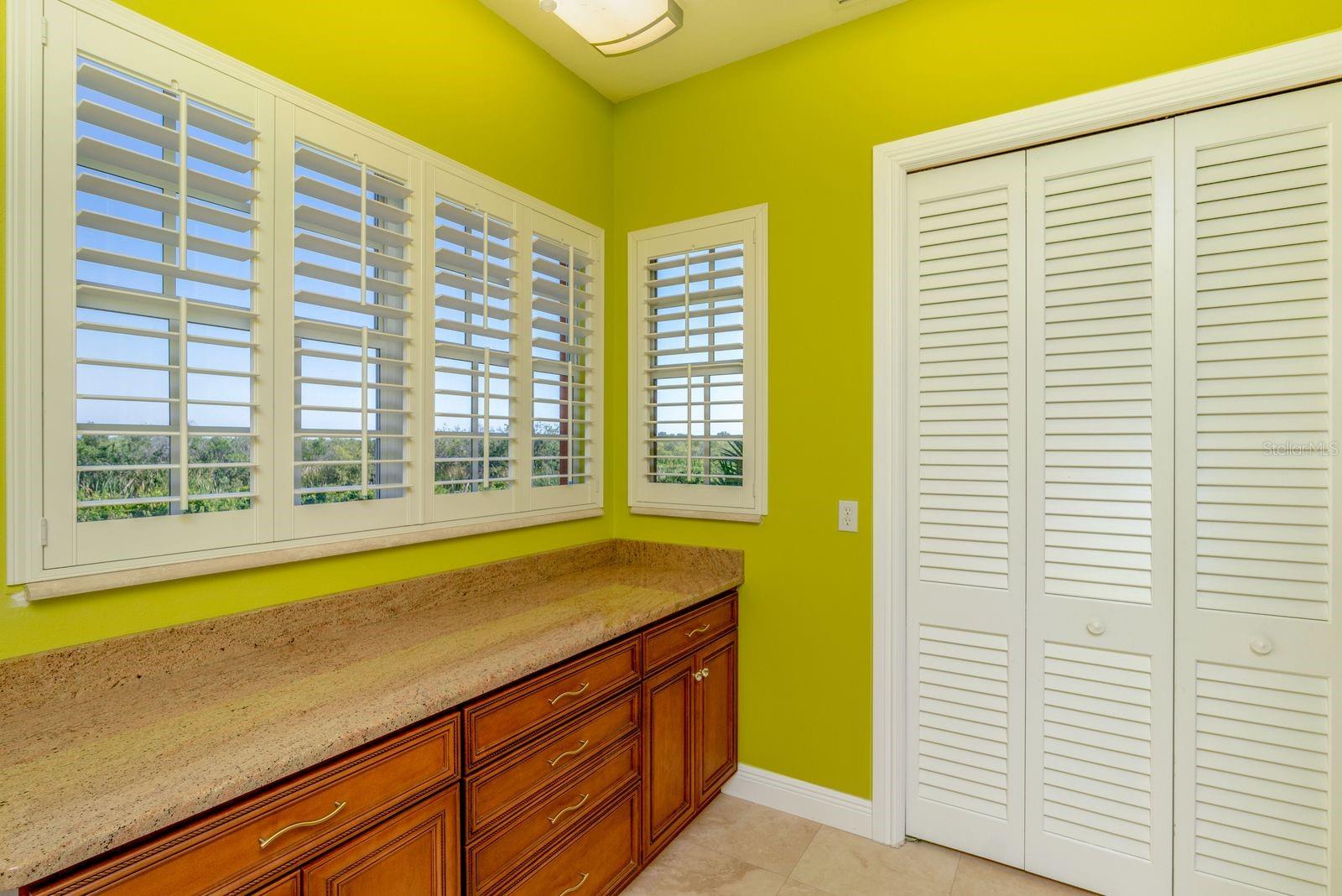 ACERAGE - Residential