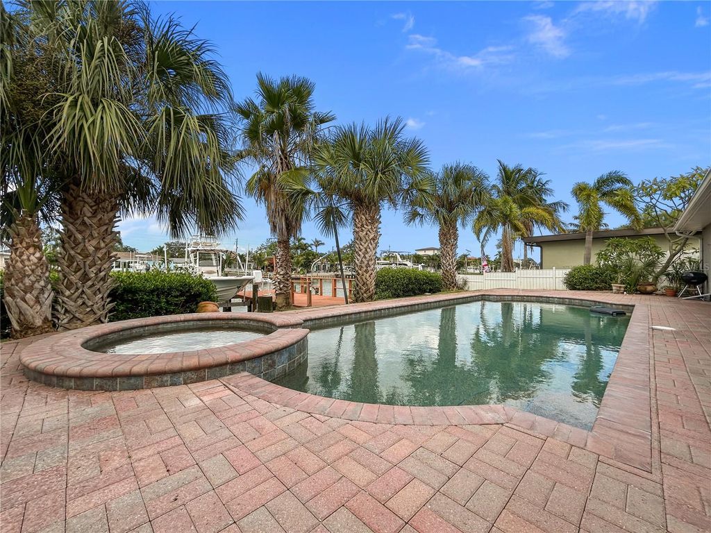 Photo of 7861 1st Avenue S, St Petersburg, FL 33707 (MLS # TB8437378)