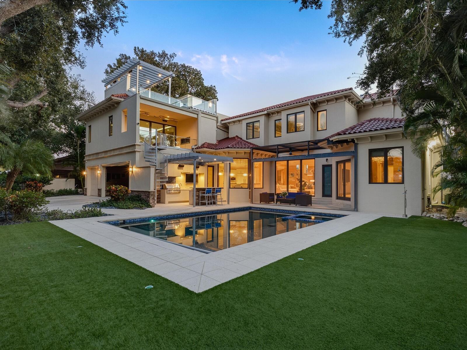 CHEROKEE PARK - Residential