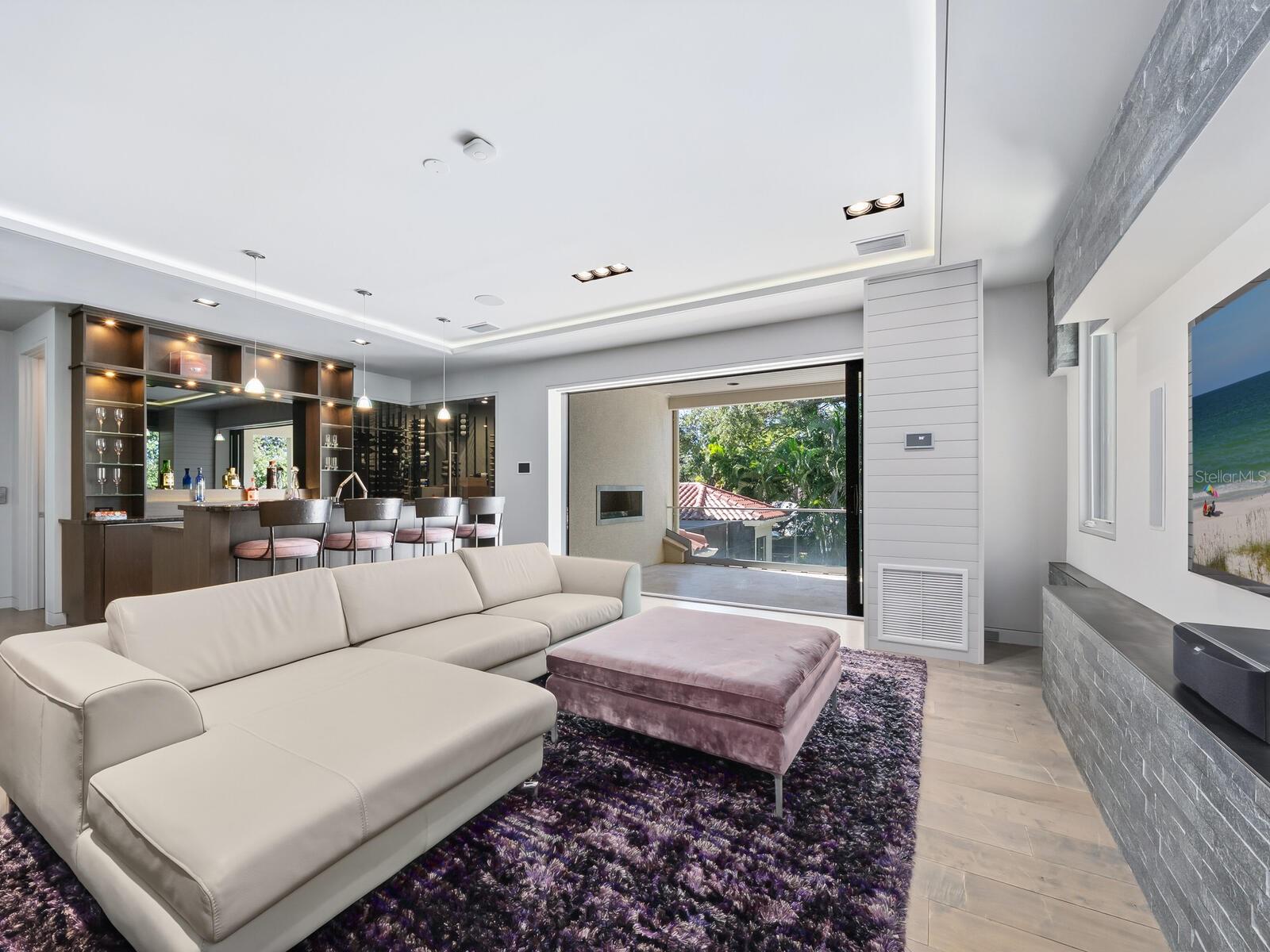 CHEROKEE PARK - Residential
