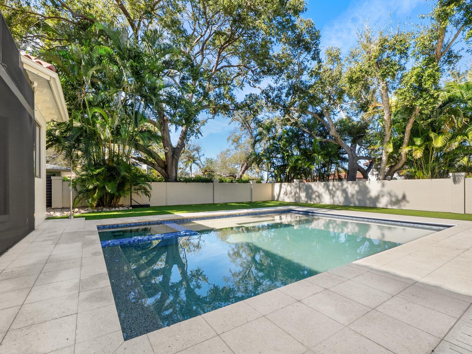 CHEROKEE PARK - Residential