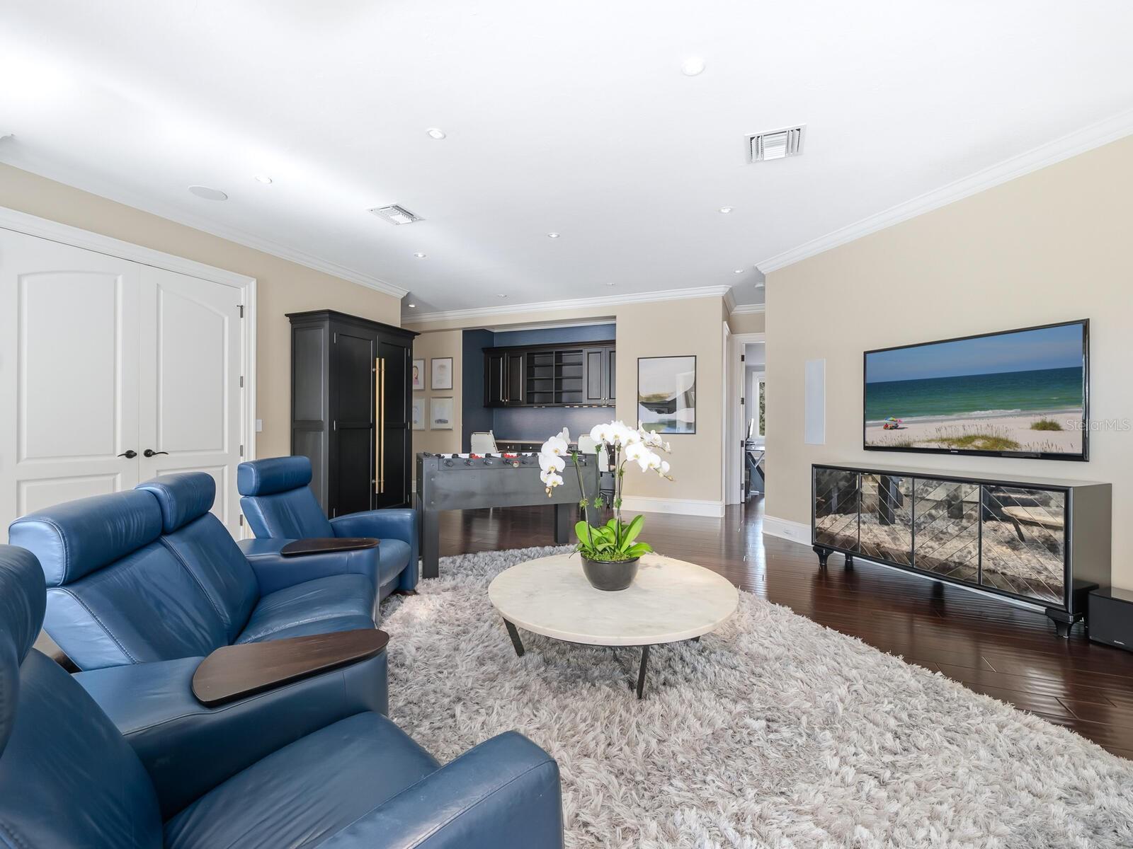 CHEROKEE PARK - Residential