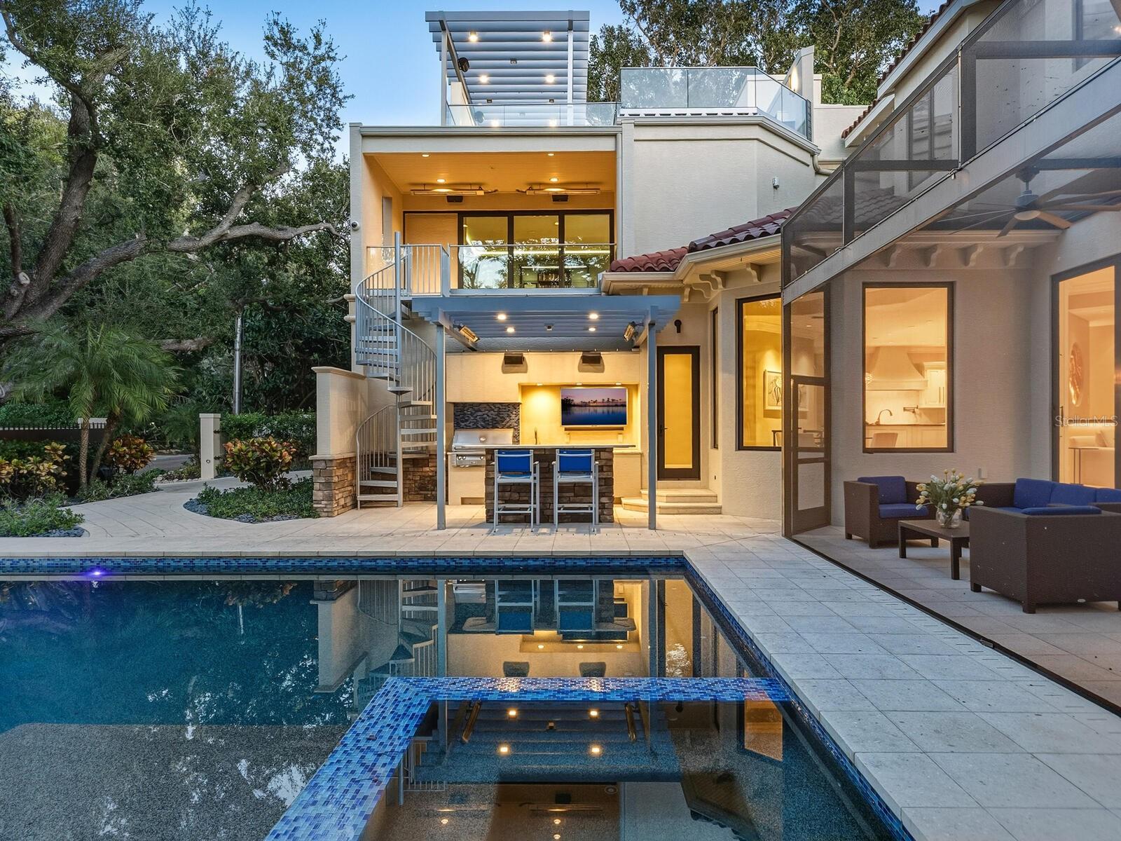 CHEROKEE PARK - Residential