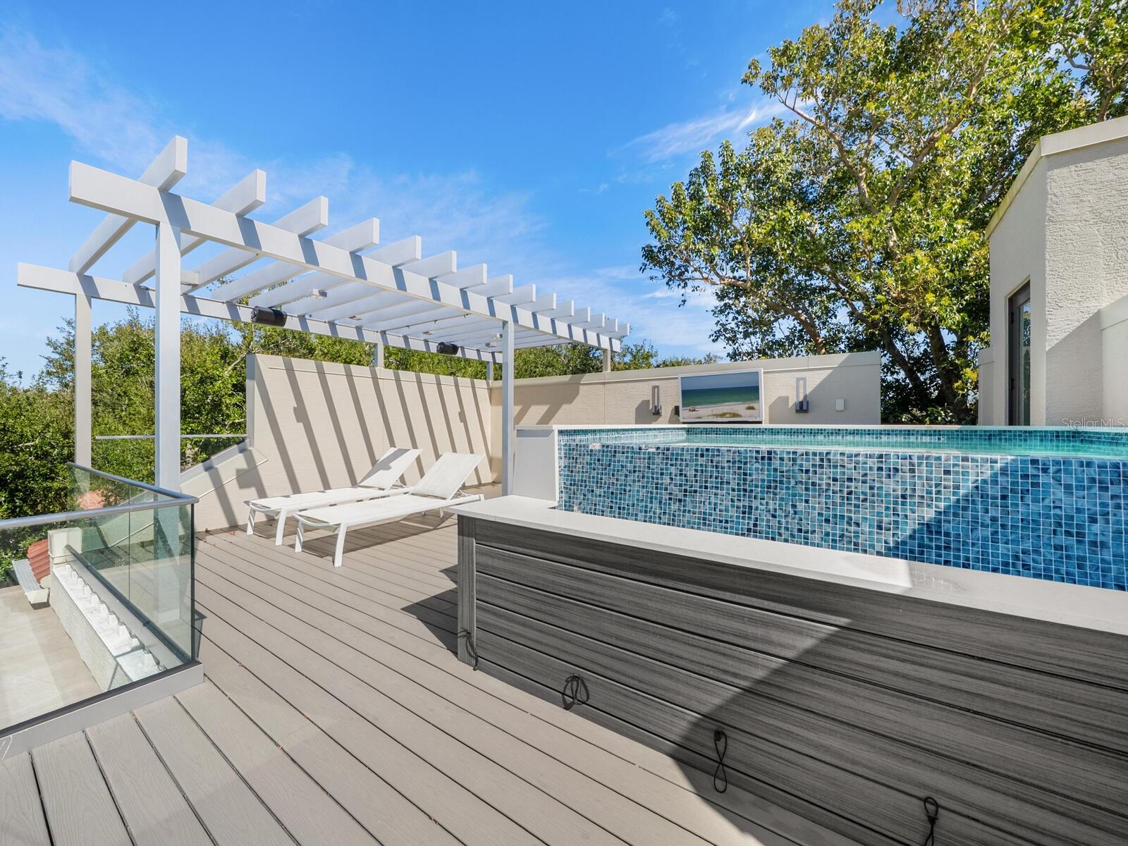 CHEROKEE PARK - Residential
