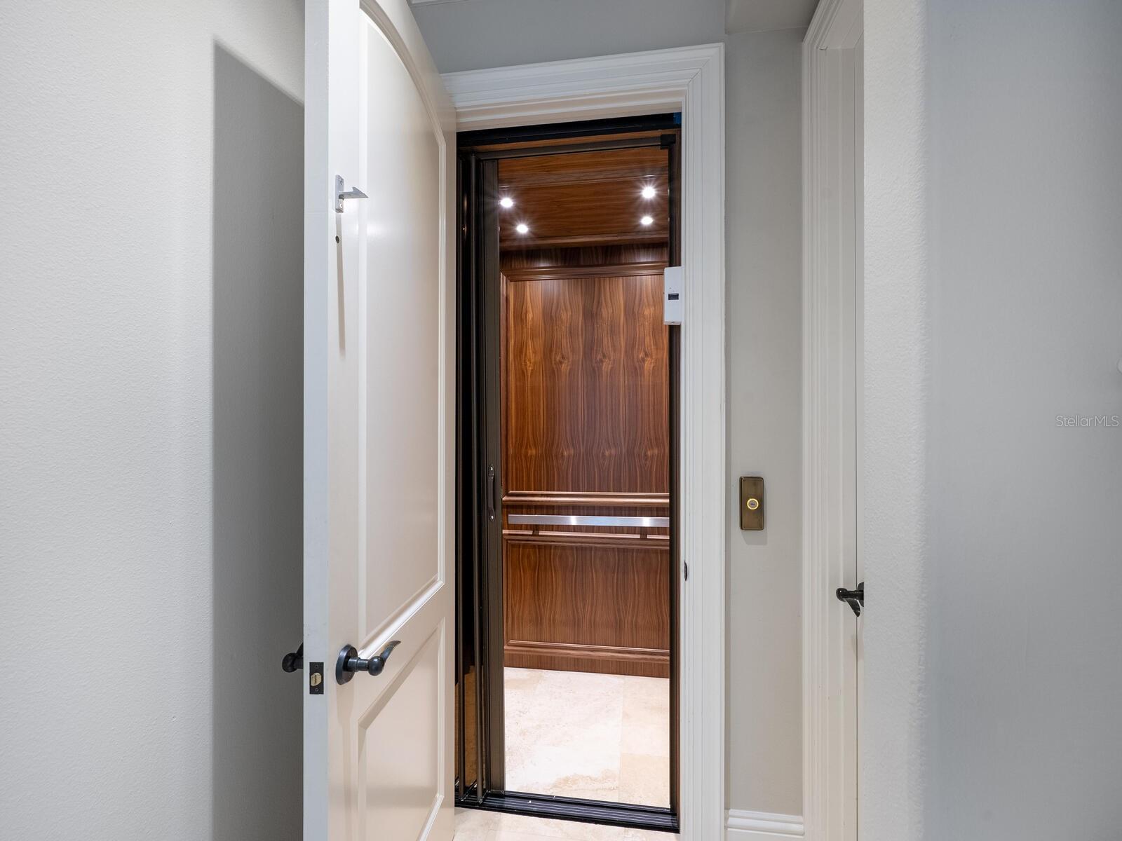 CHEROKEE PARK - Residential