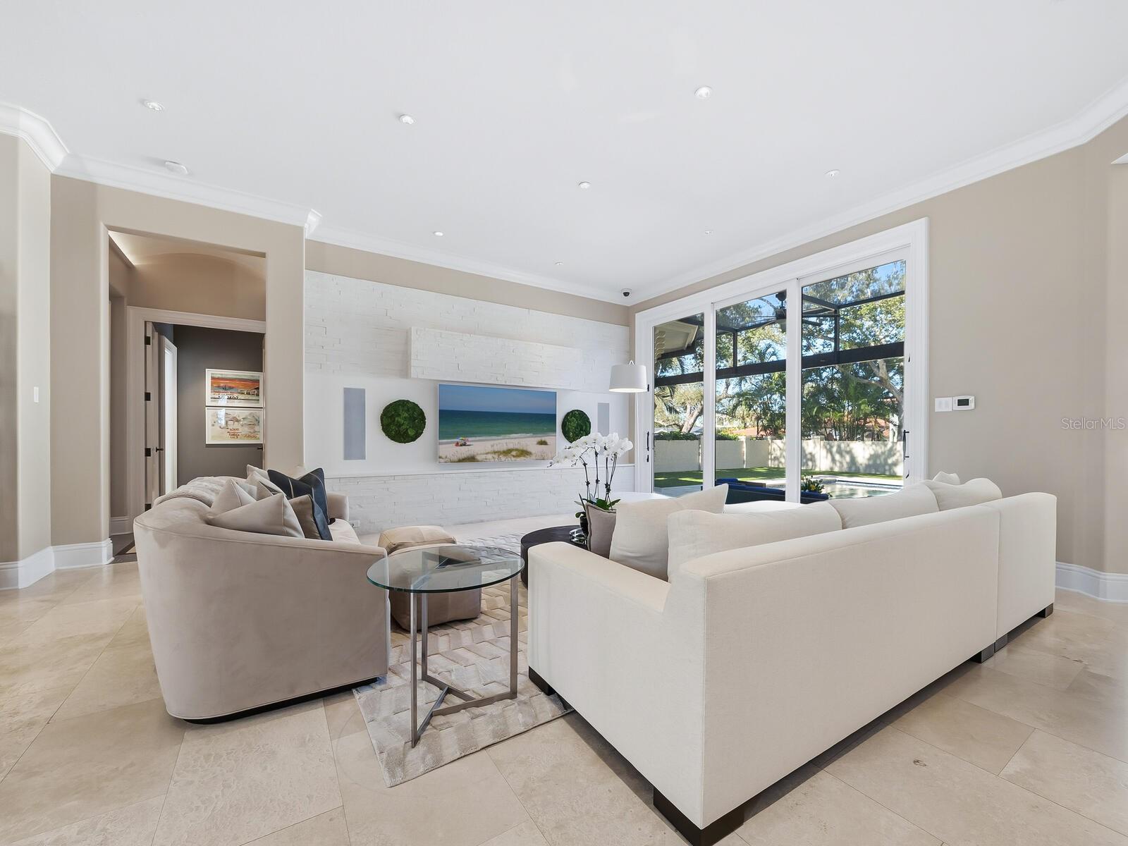 CHEROKEE PARK - Residential