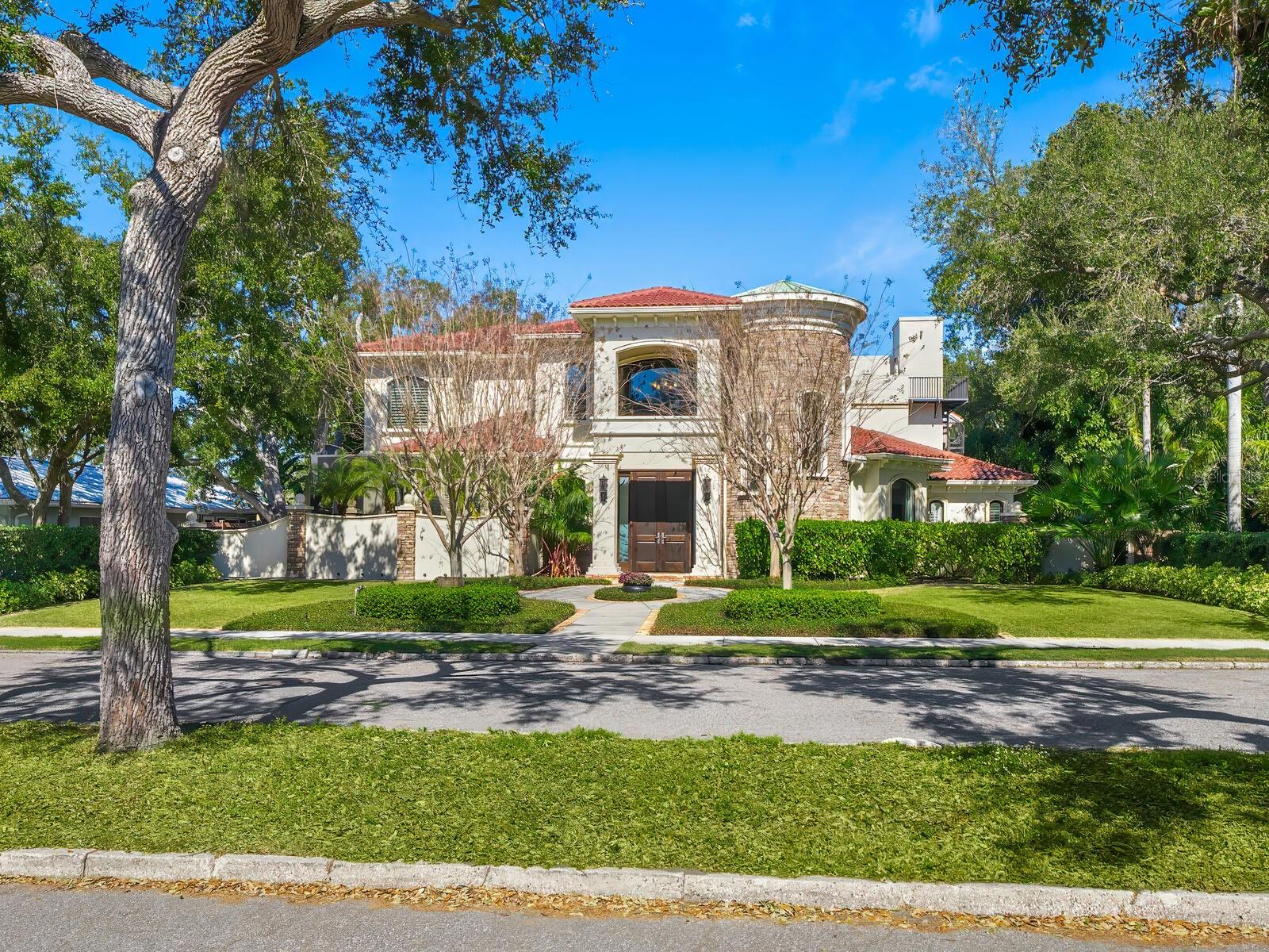 CHEROKEE PARK - Residential