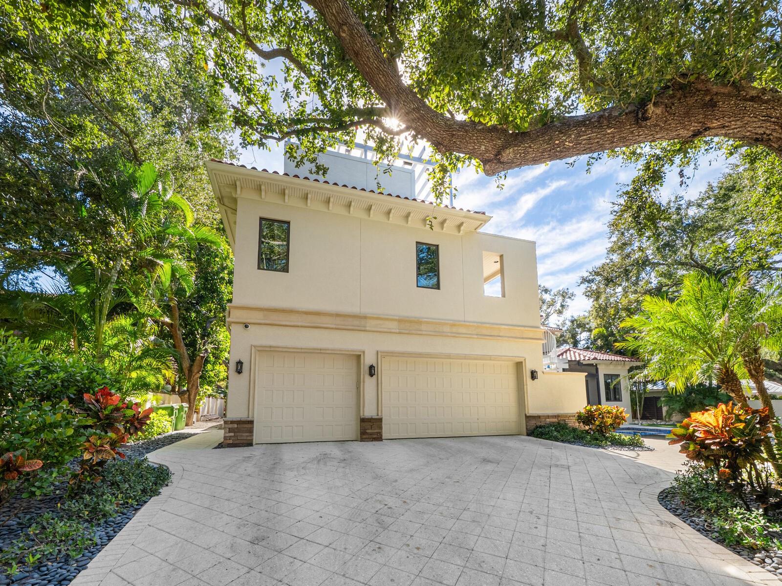CHEROKEE PARK - Residential