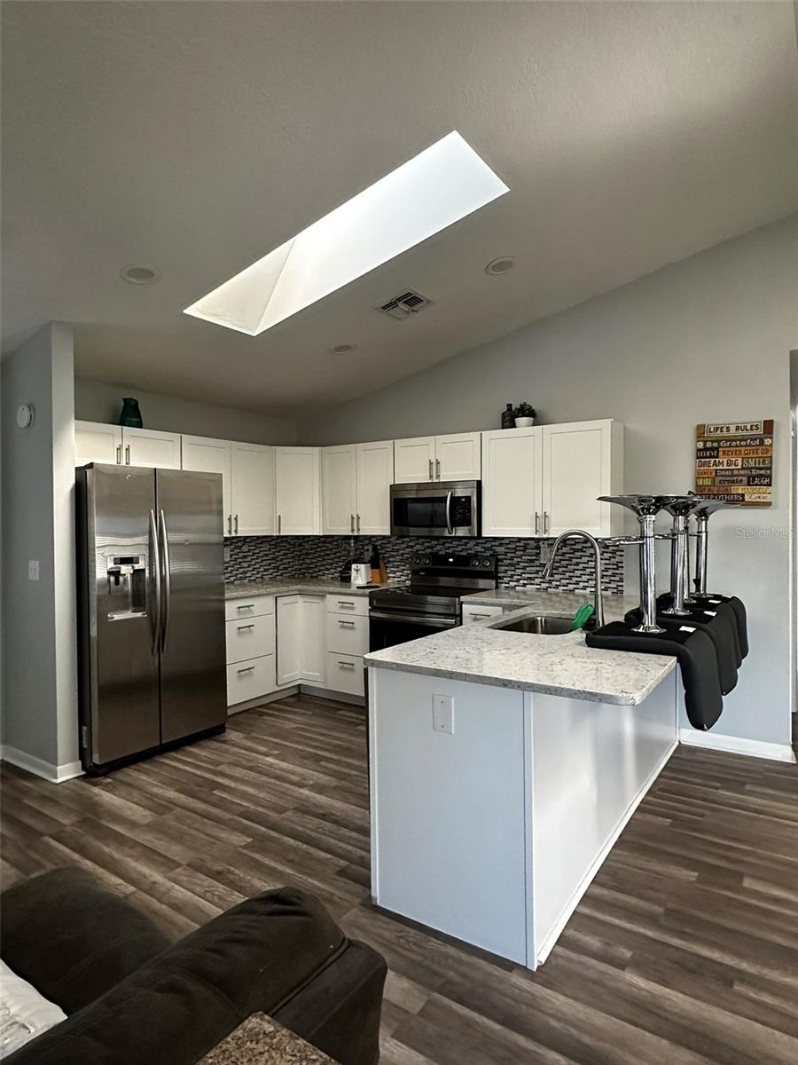 HUDSON BEACH ESTATES - Residential Lease