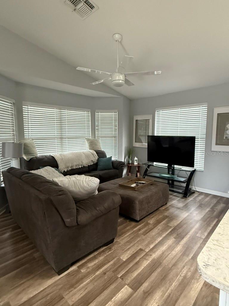 HUDSON BEACH ESTATES - Residential Lease