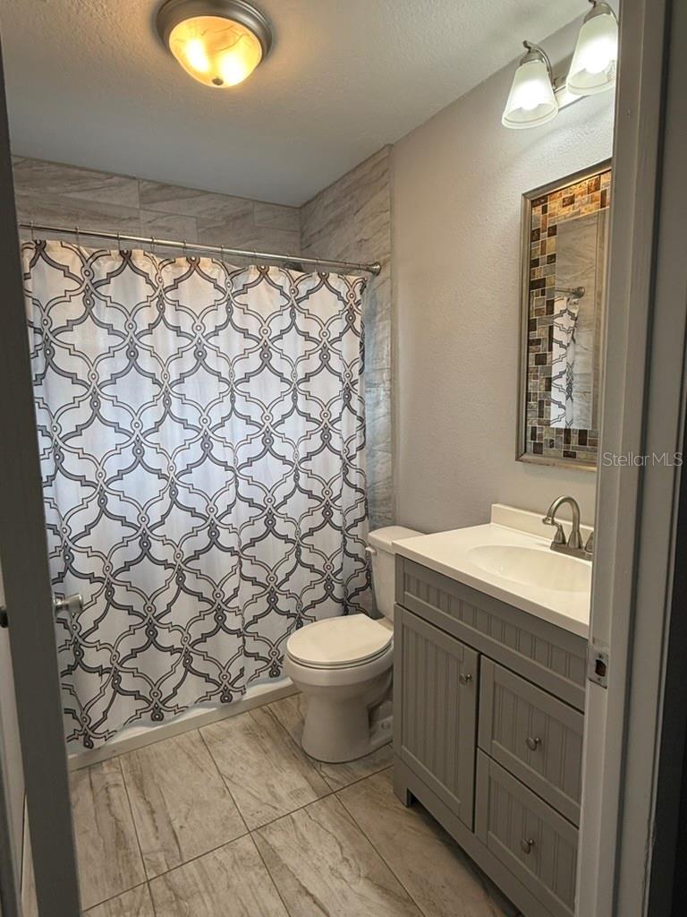 HUDSON BEACH ESTATES - Residential Lease