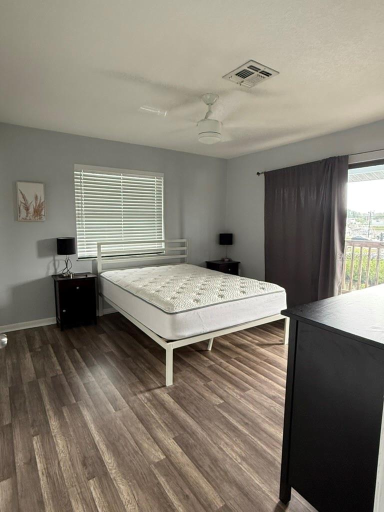 HUDSON BEACH ESTATES - Residential Lease