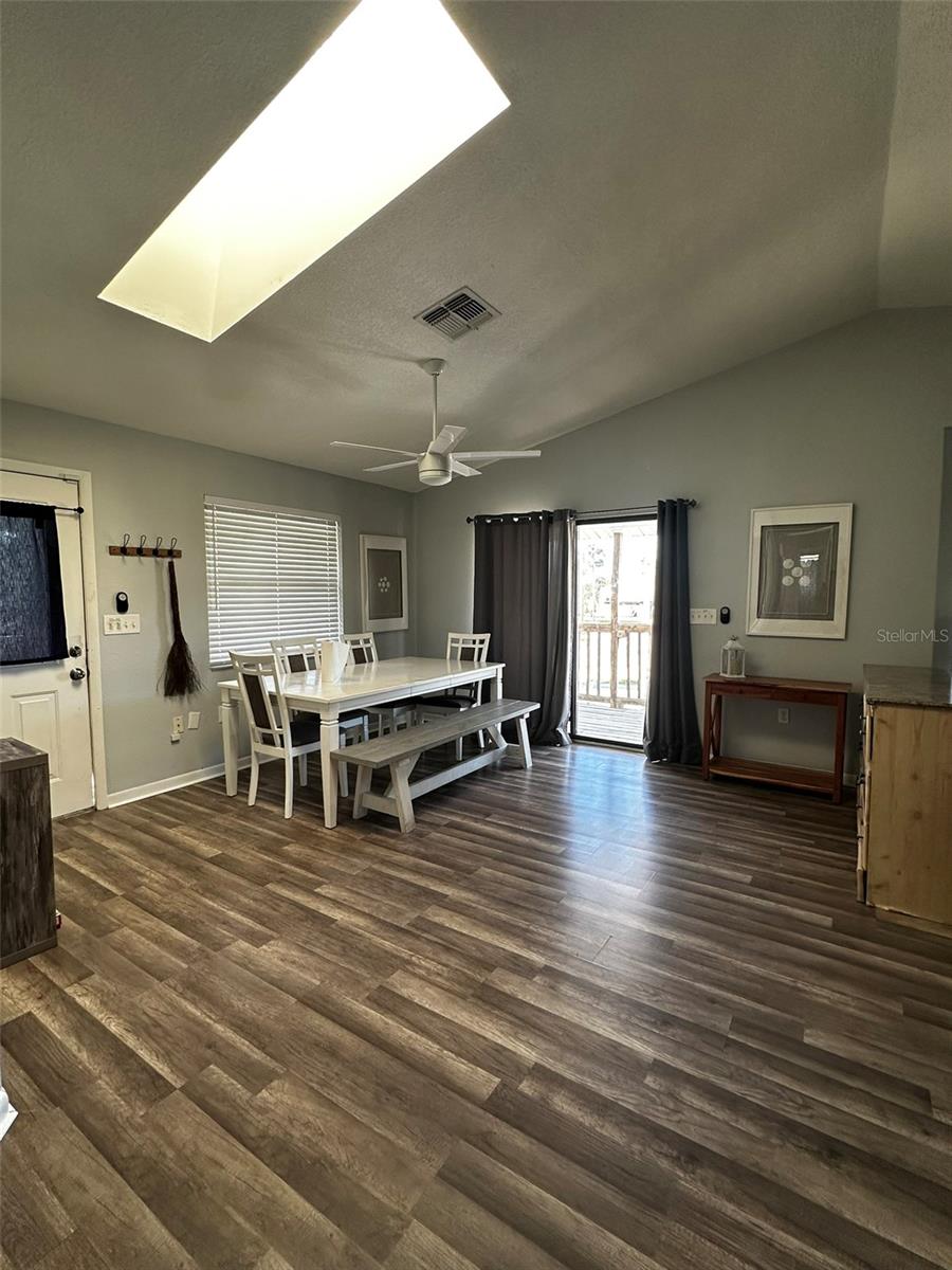 HUDSON BEACH ESTATES - Residential Lease