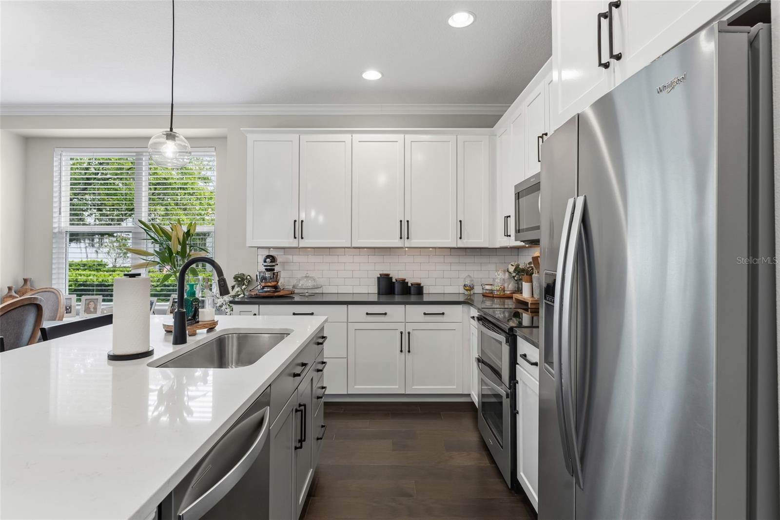 LAUREATE PARK - Residential