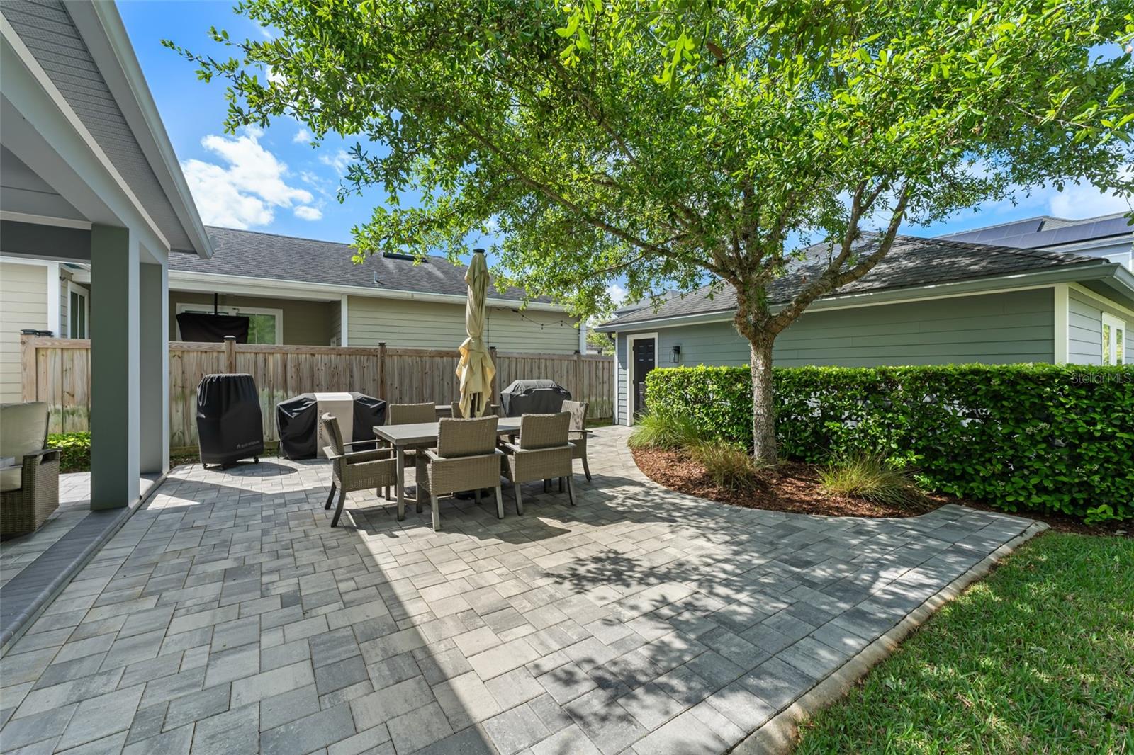 LAUREATE PARK - Residential